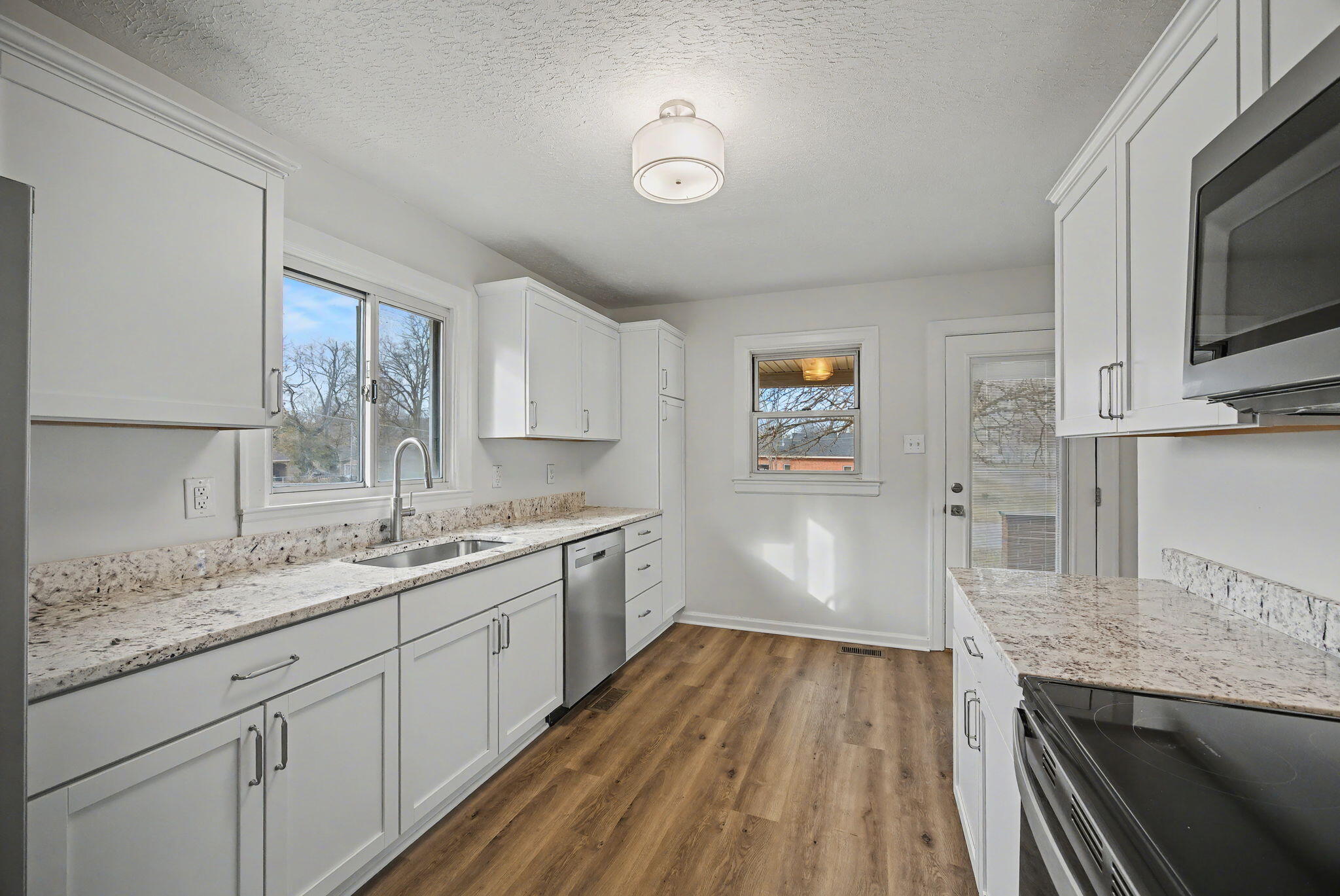 300 E Maple Street