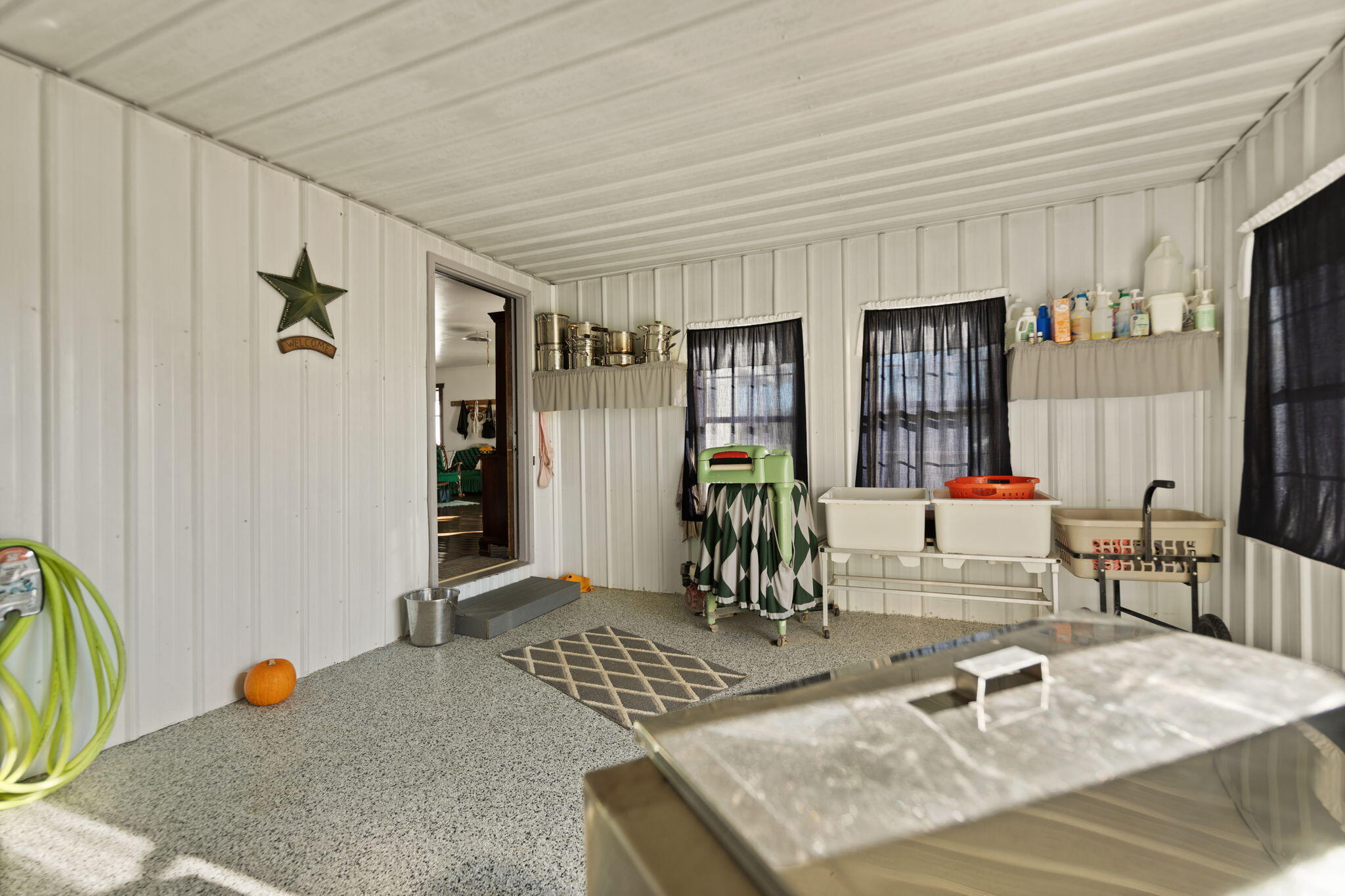 1185 Mudsock Road