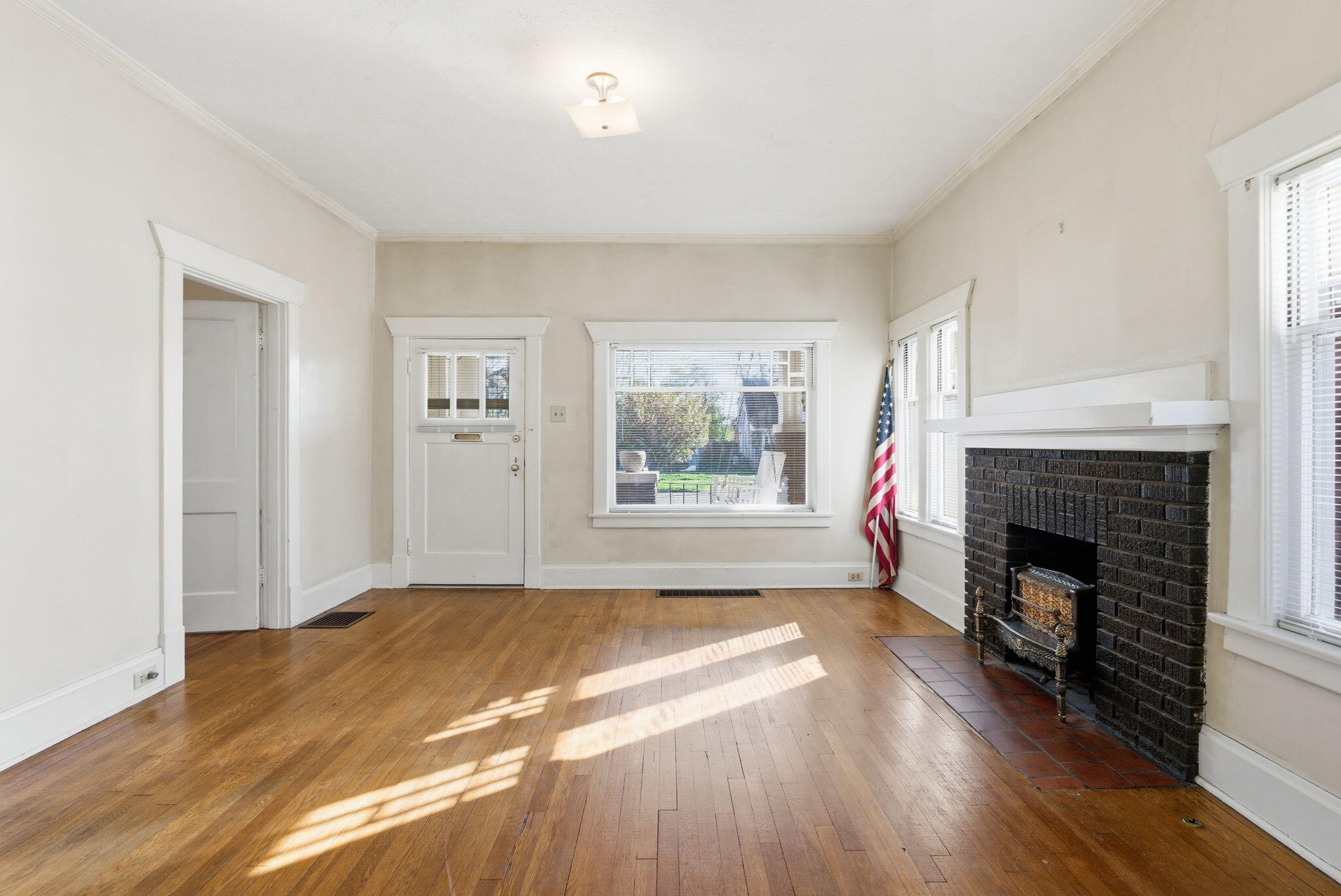 812 Cramer Avenue