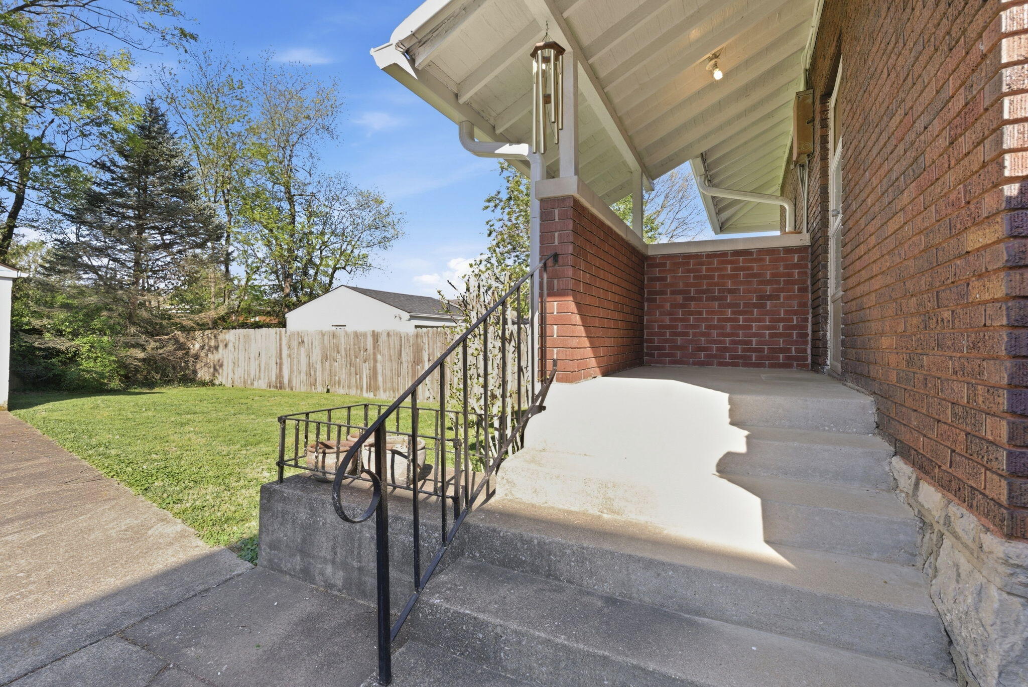 812 Cramer Avenue