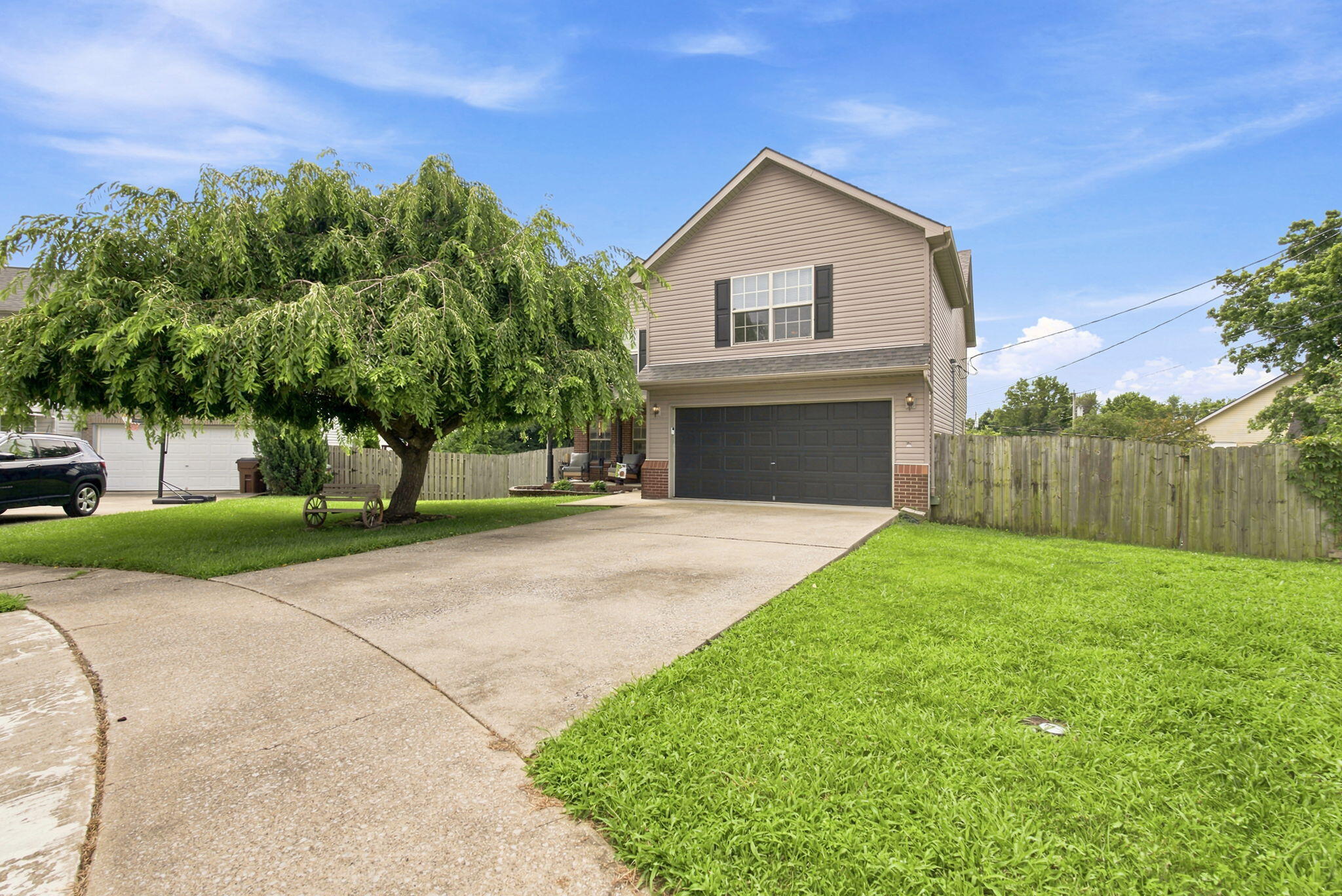404 E Ridge Drive
