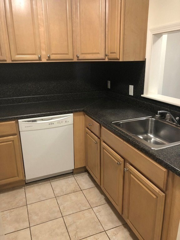 258 Main St # 7