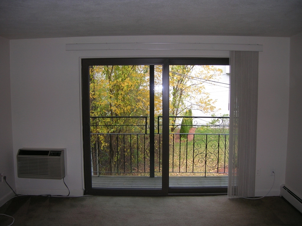 258 Main St # 7