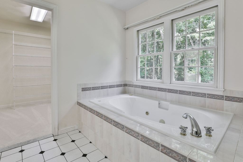 19 Fieldstone Way
