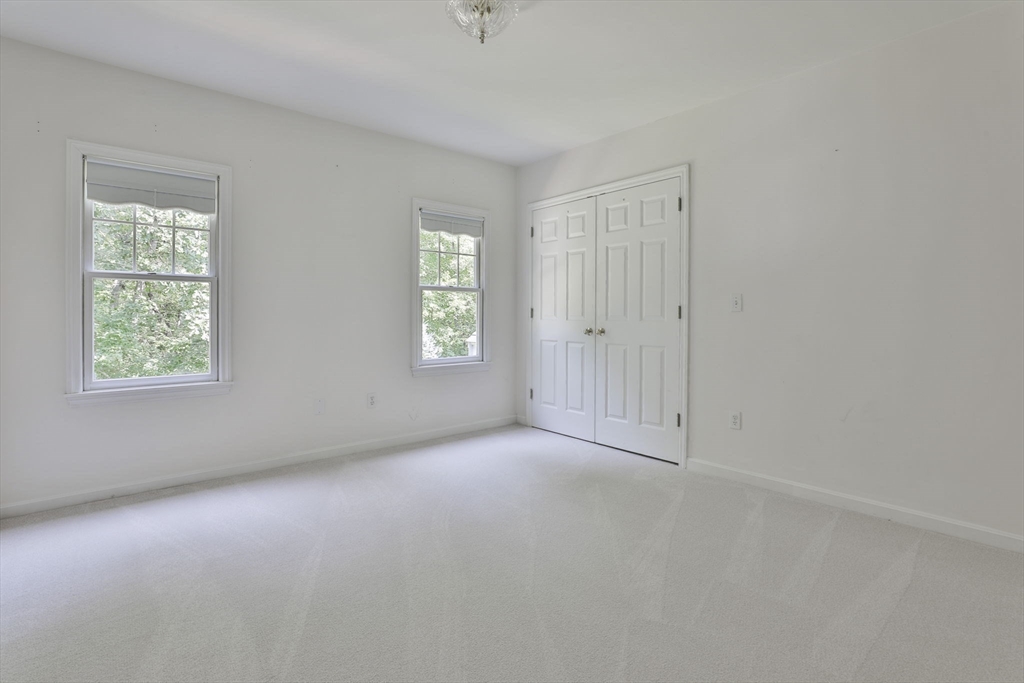 19 Fieldstone Way