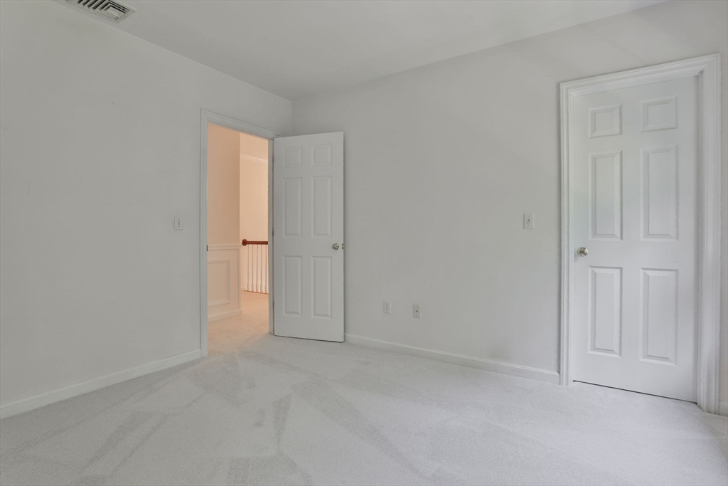 19 Fieldstone Way