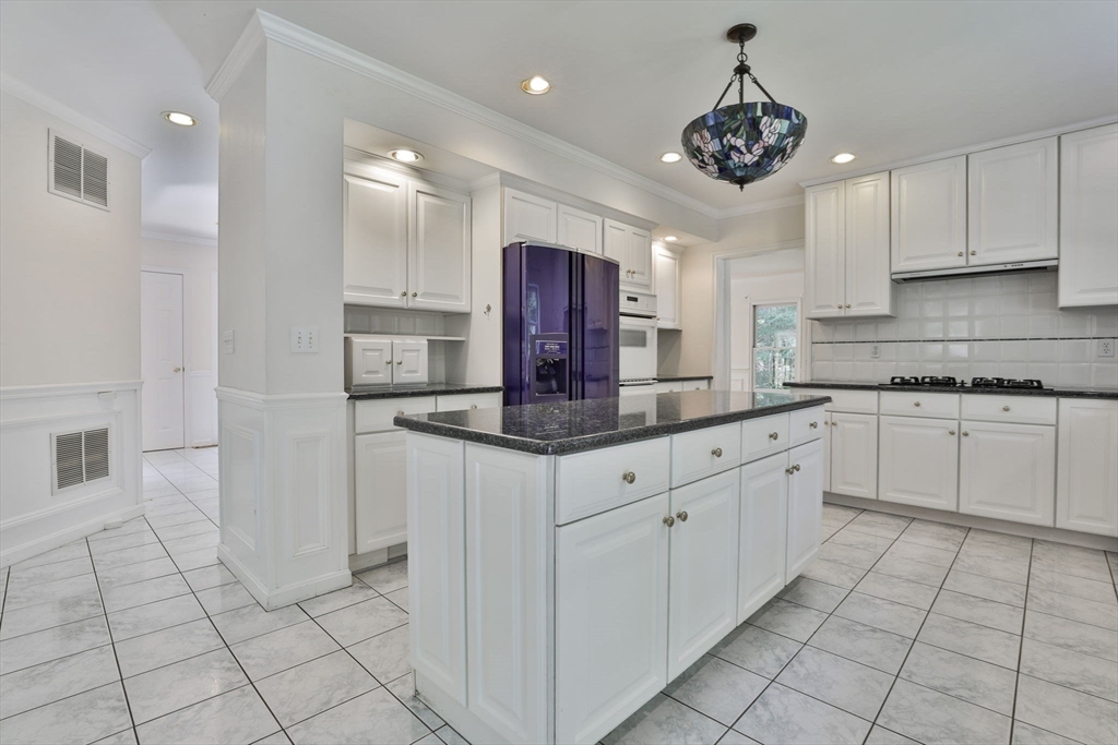 19 Fieldstone Way