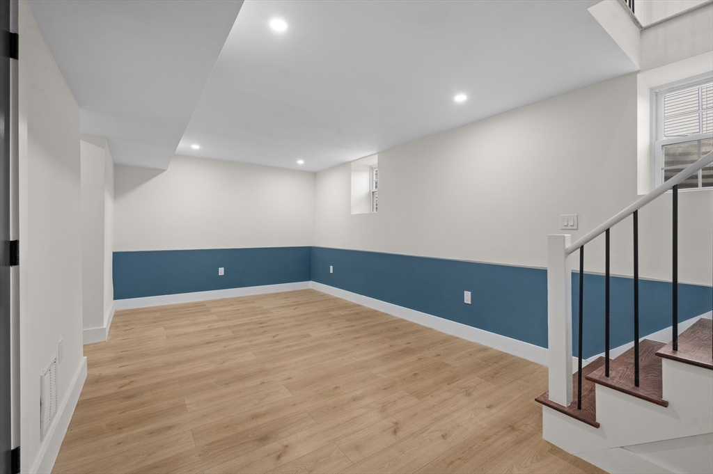 6 Rockland Street # 1