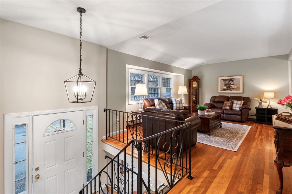 4 Shady Hill Drive