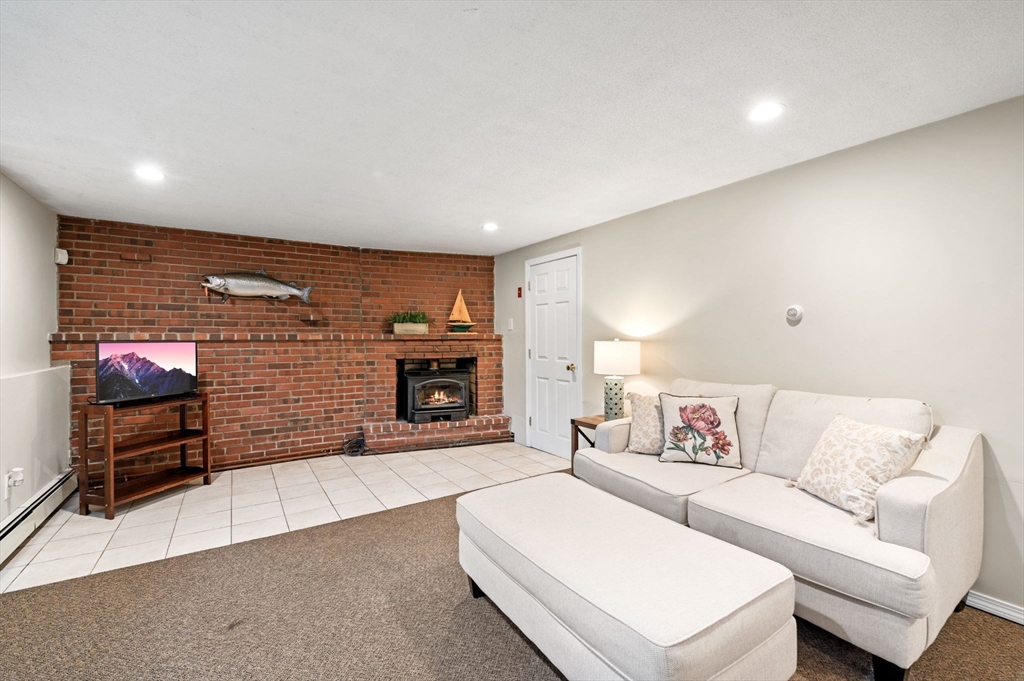 4 Shady Hill Drive