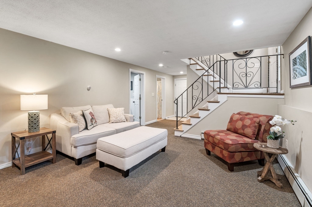 4 Shady Hill Drive