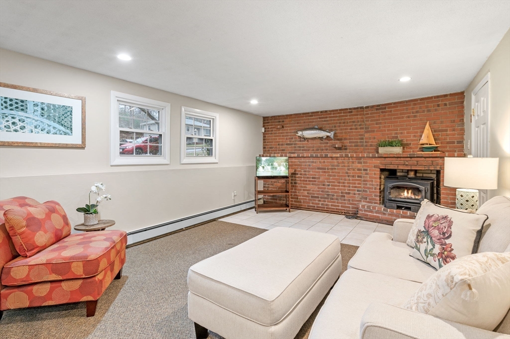 4 Shady Hill Drive