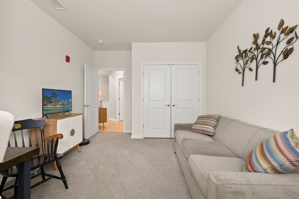 240 Martins Landing # 207