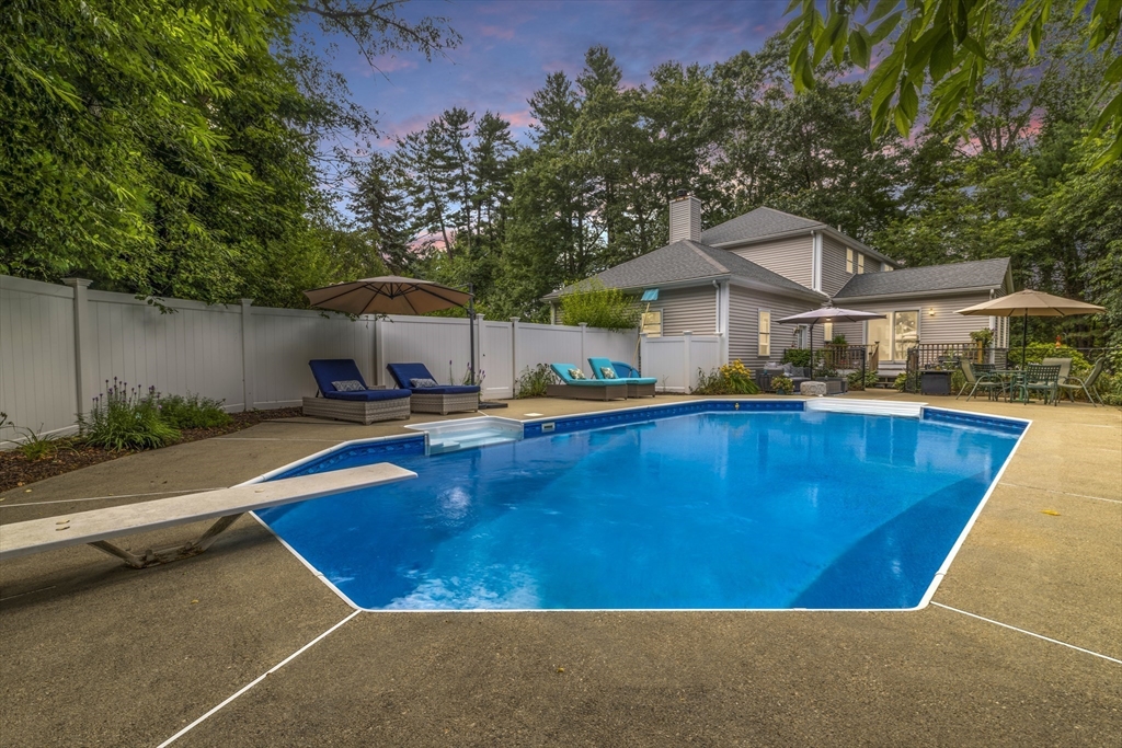 16 Gray Squirrel Cir