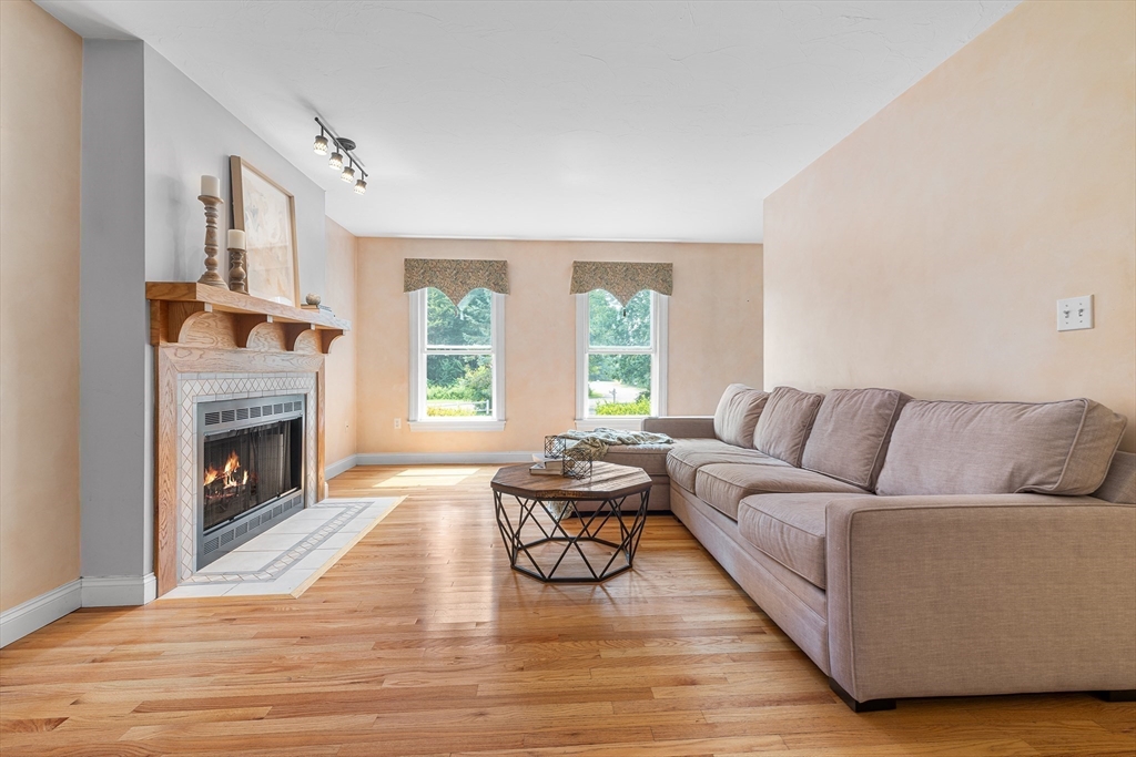 16 Gray Squirrel Cir