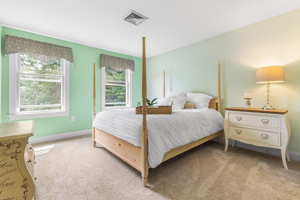 16 Gray Squirrel Cir