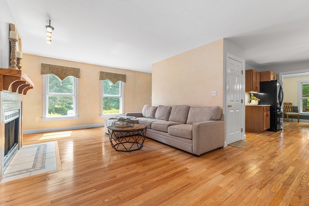 16 Gray Squirrel Cir