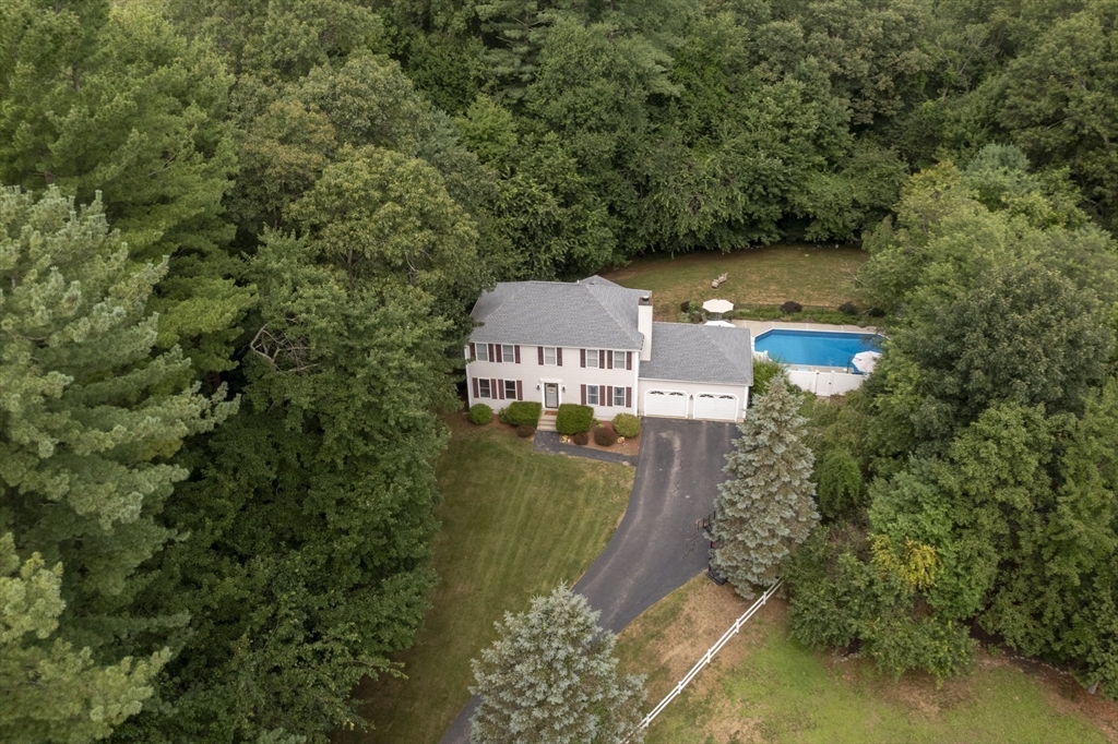 16 Gray Squirrel Cir