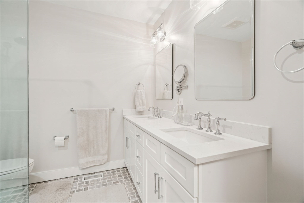 5 Primrose Lane # 5