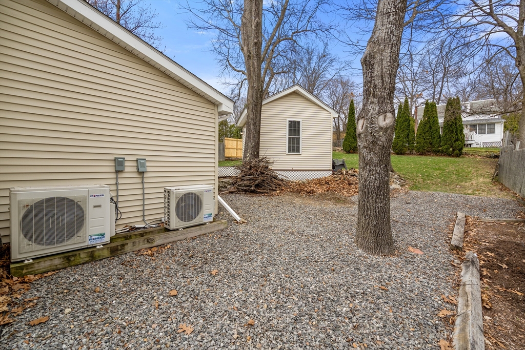 10 Cedar St