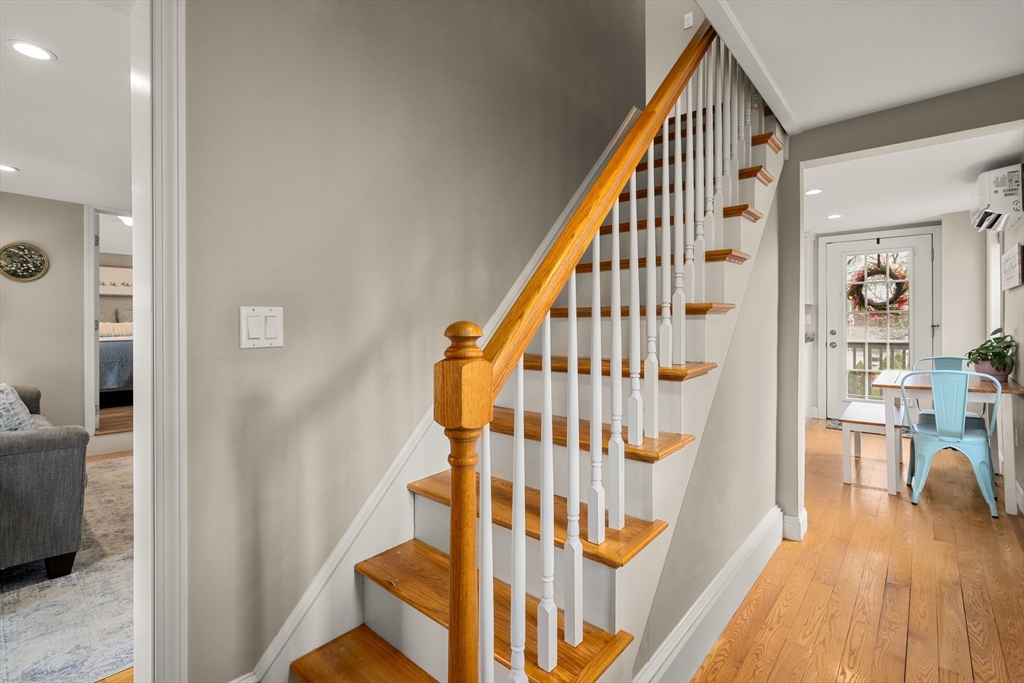 10 Cedar St
