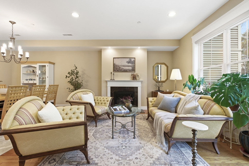 2302 Juniper Circle # 2302