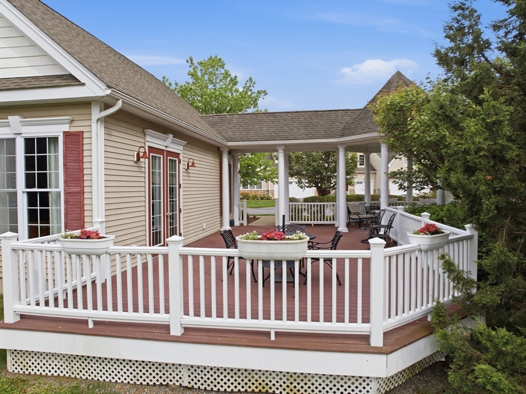 36 Pondside Dr # 36