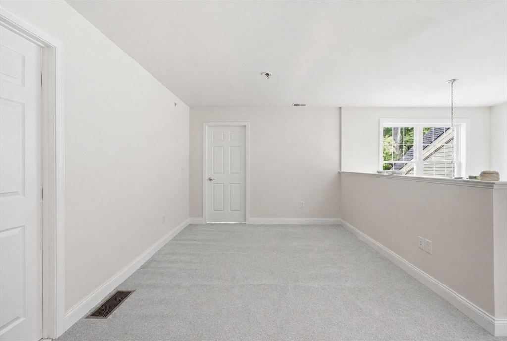 36 Pondside Dr # 36