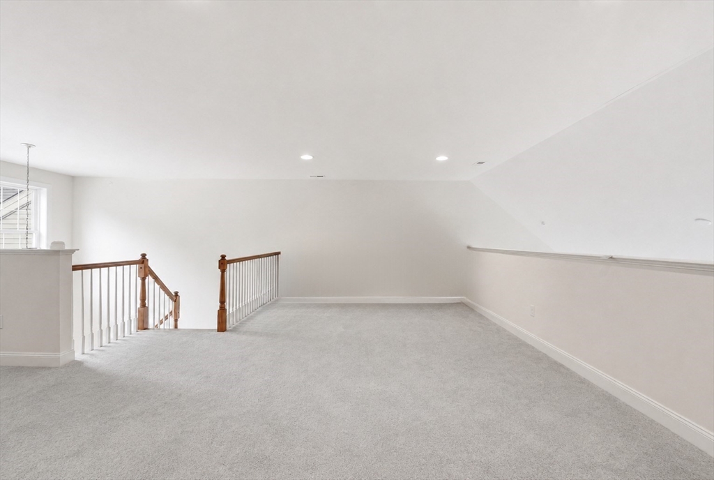36 Pondside Dr # 36