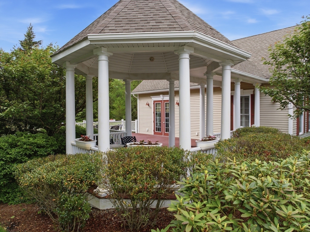 36 Pondside Dr # 36