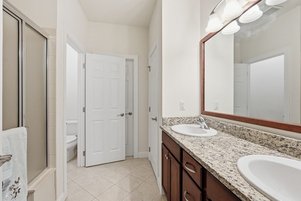 36 Pondside Dr # 36