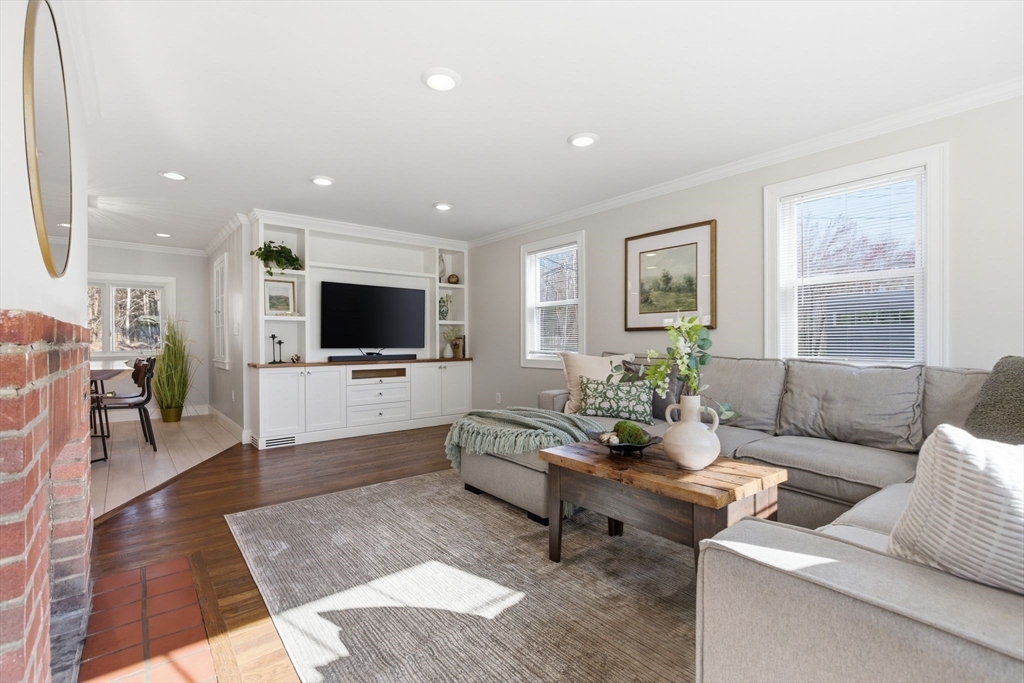 38 Woodland Road