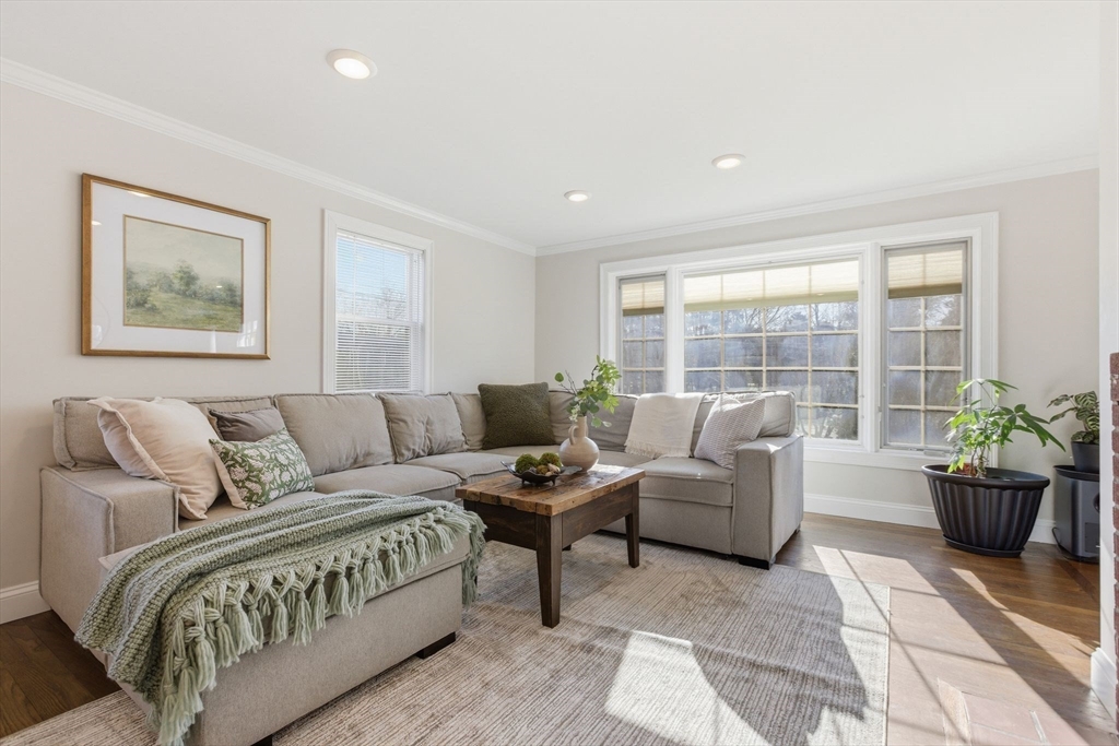 38 Woodland Road
