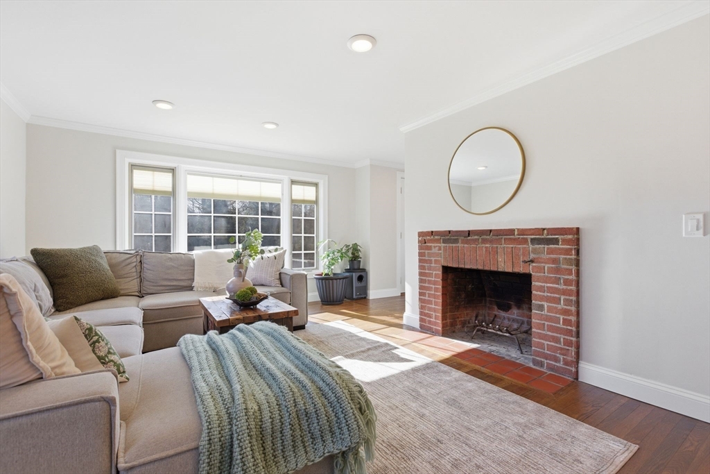 38 Woodland Road