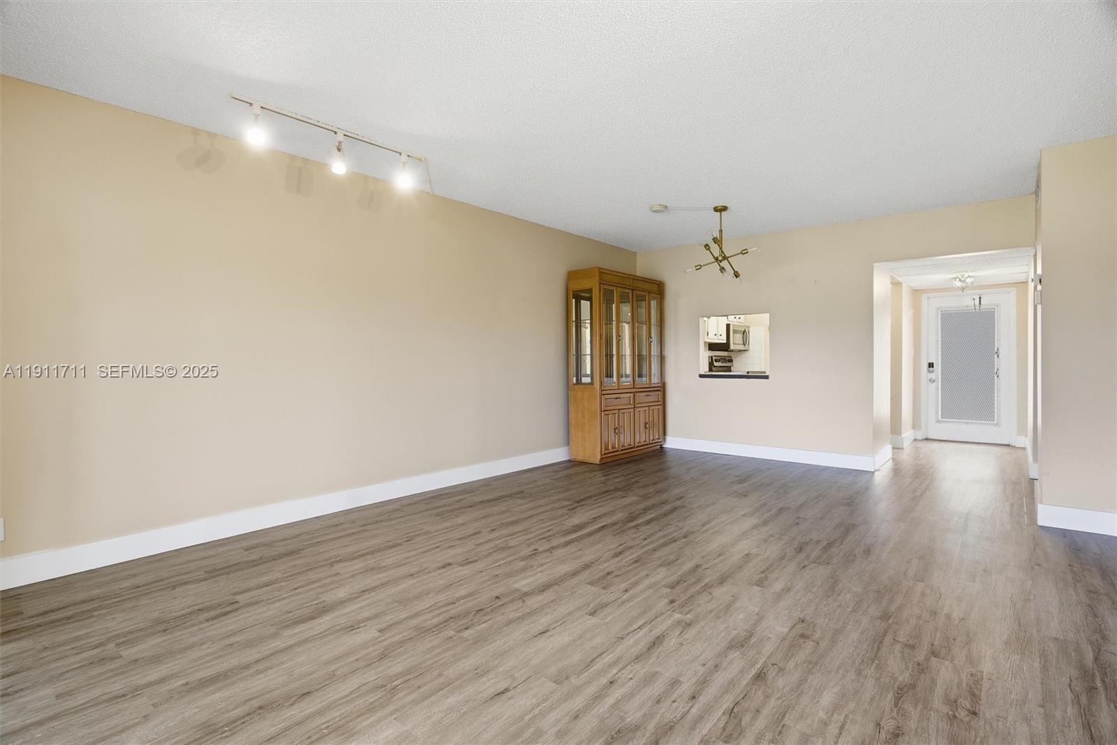 1035 Country Club Drive 208