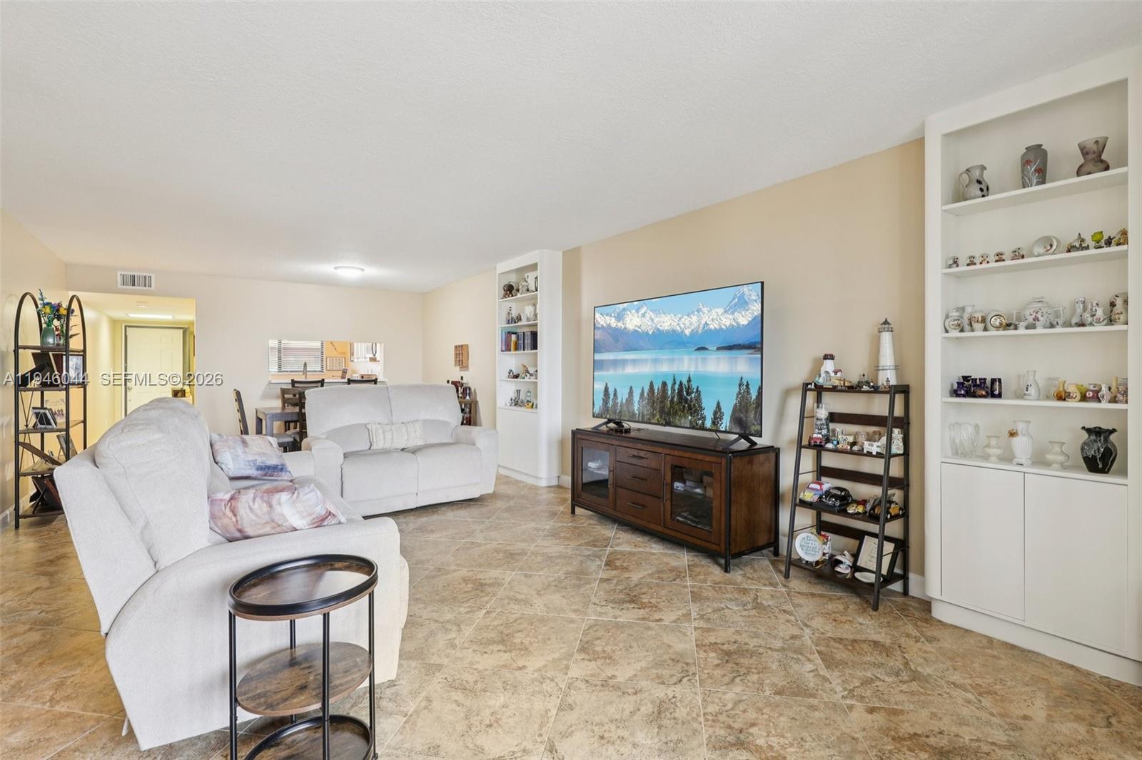 4725 E Lucerne Lakes Boulevard E 405