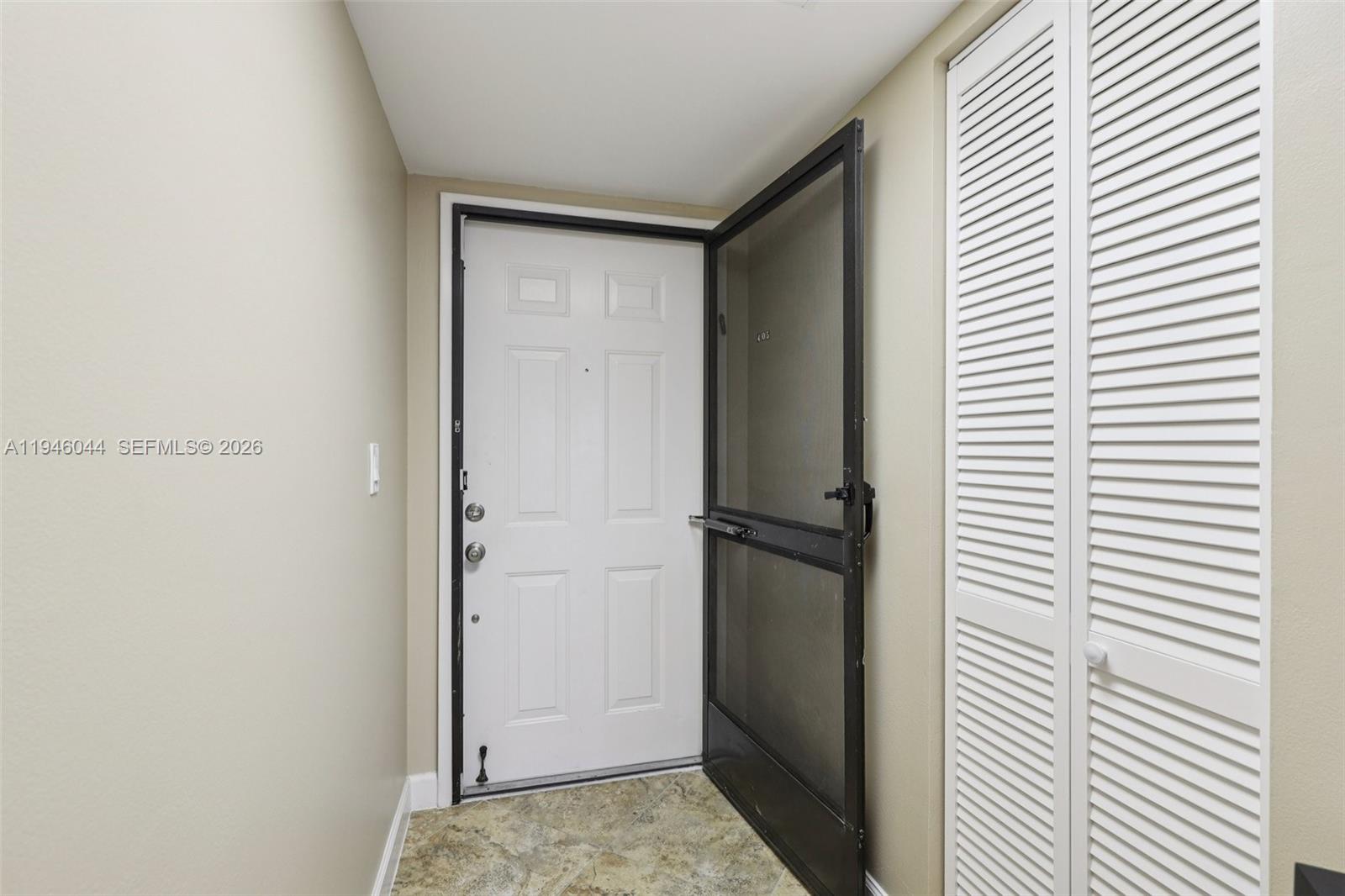 4725 E Lucerne Lakes Boulevard E 405