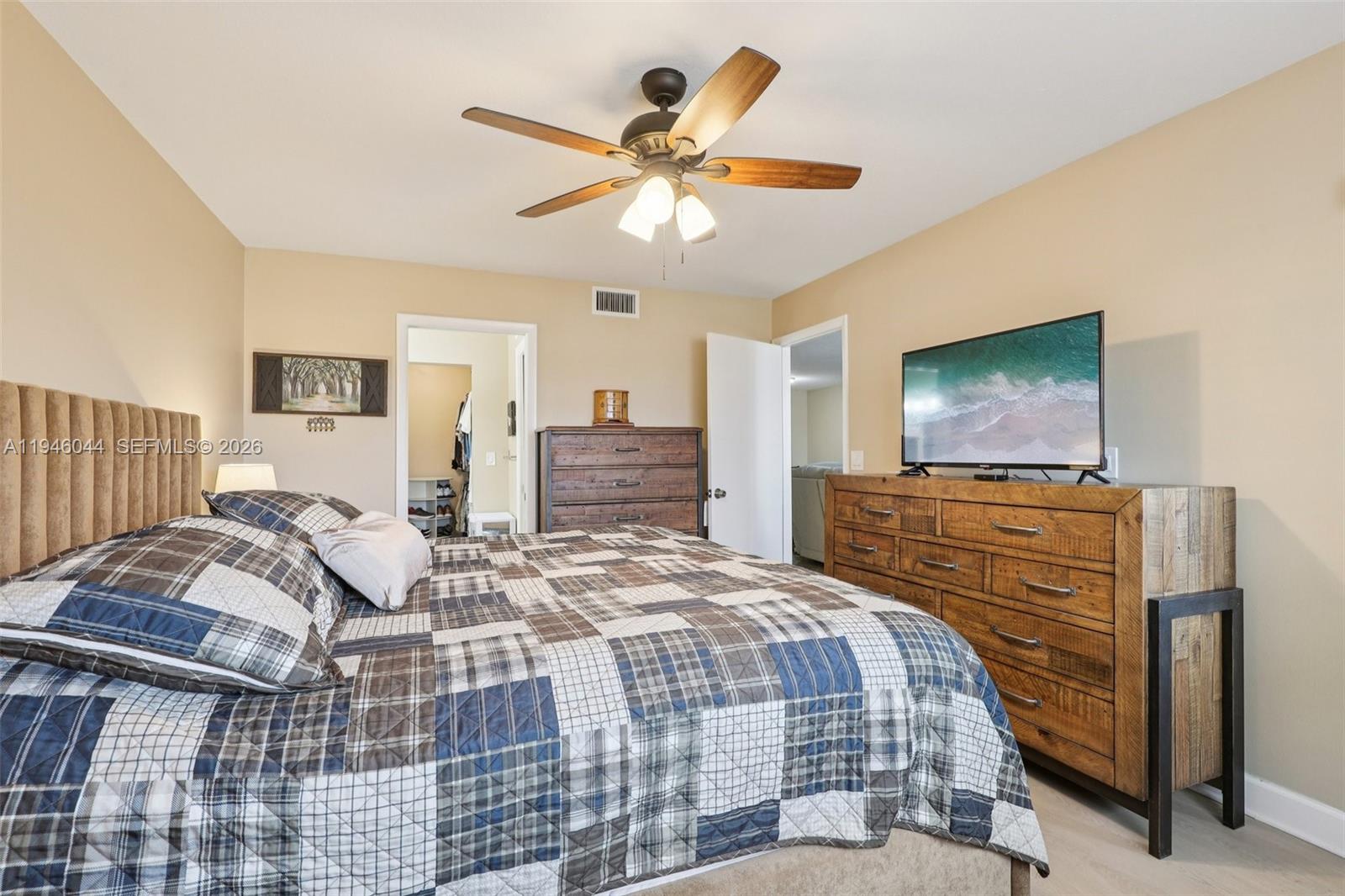 4725 E Lucerne Lakes Boulevard E 405
