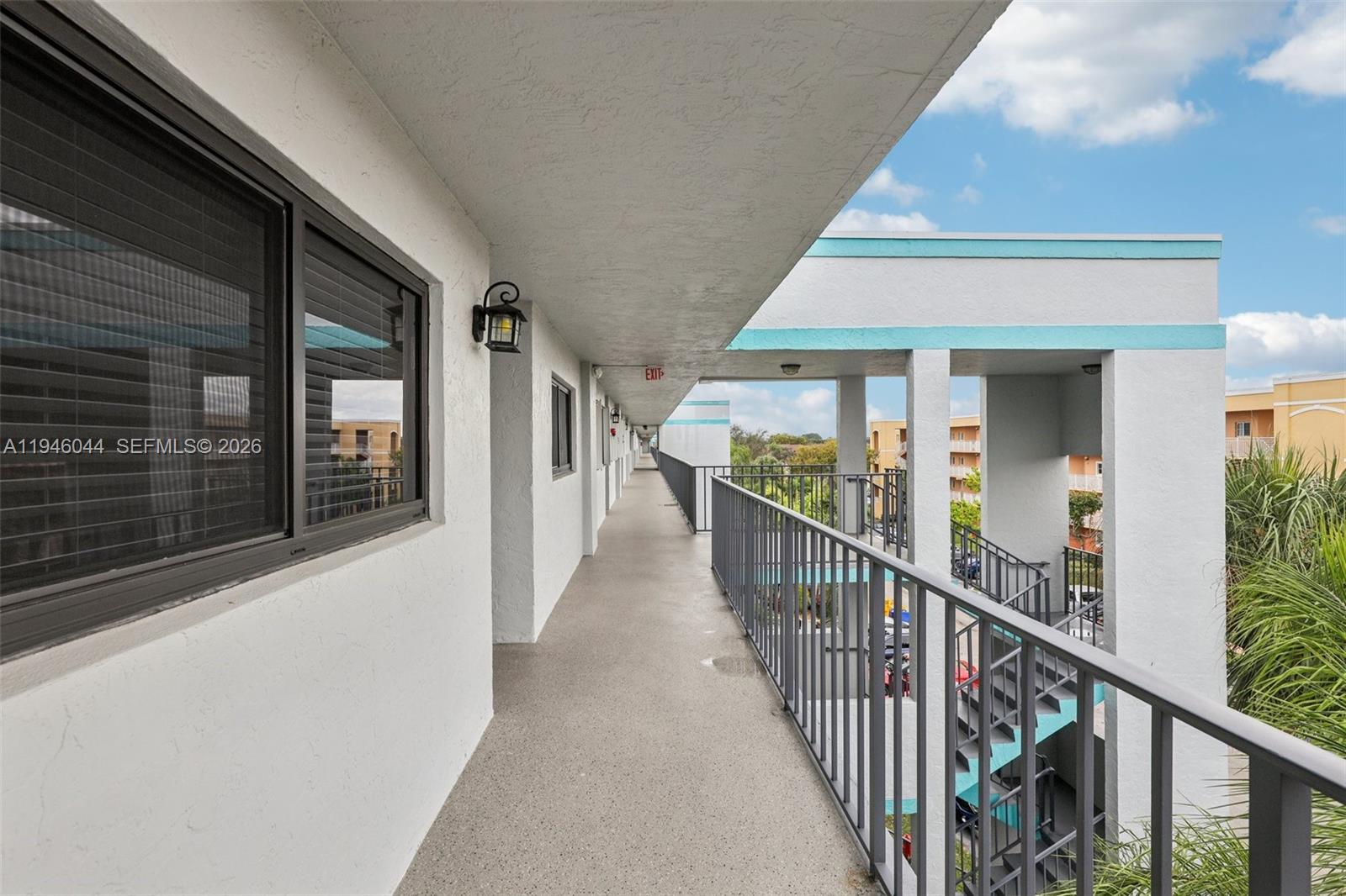 4725 E Lucerne Lakes Boulevard E 405