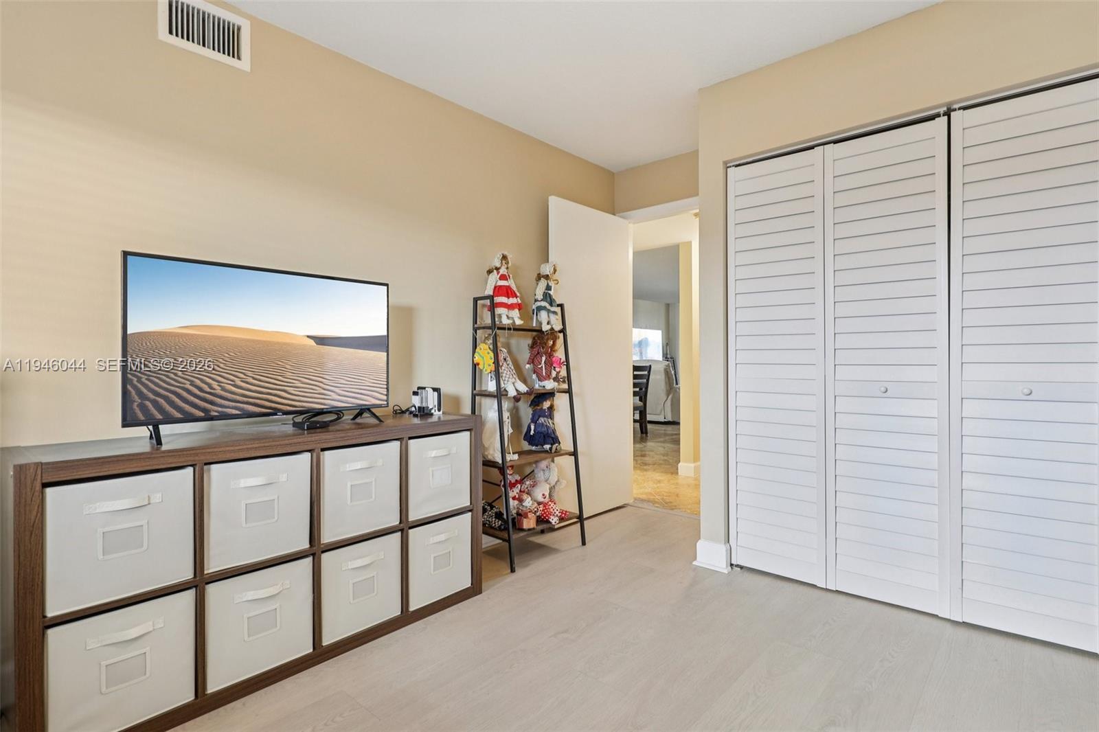 4725 E Lucerne Lakes Boulevard E 405