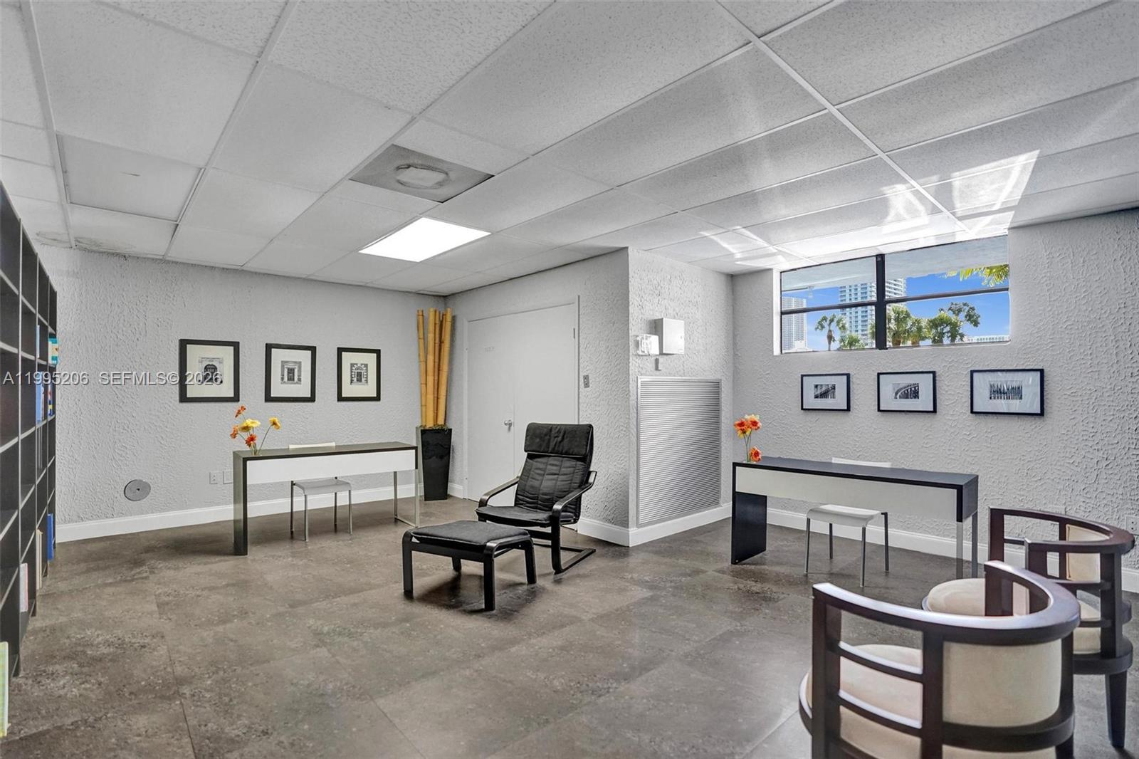 200 Leslie Drive 918