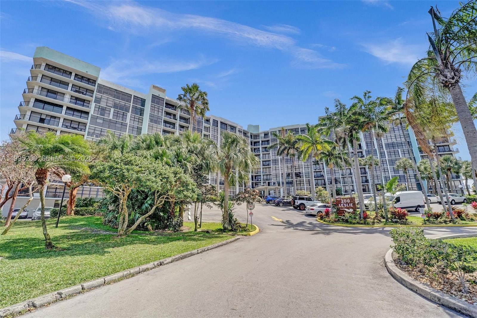 200 Leslie Drive 918