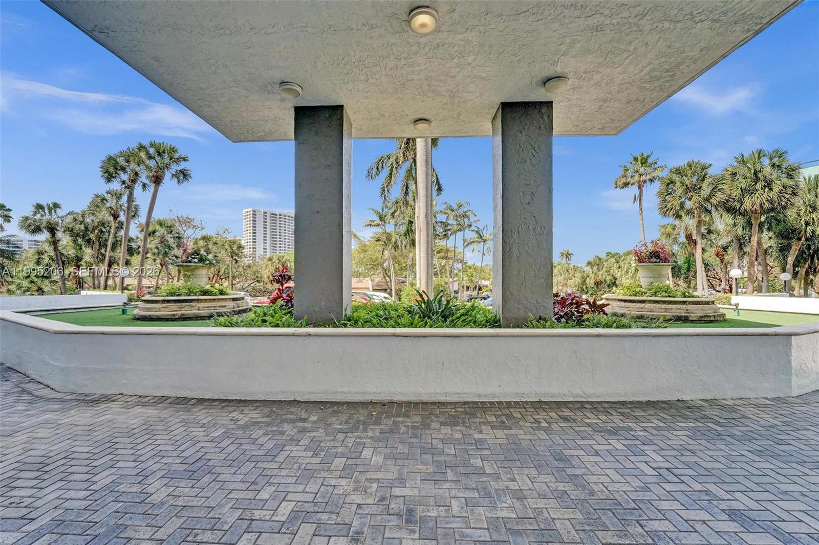 200 Leslie Drive 918