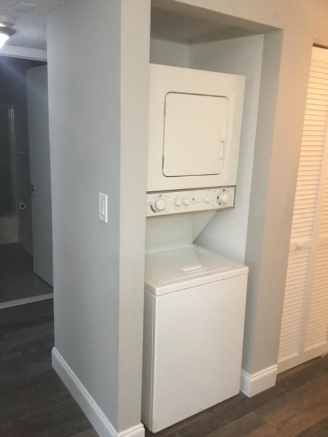 11441 NW 39th Court 216-3