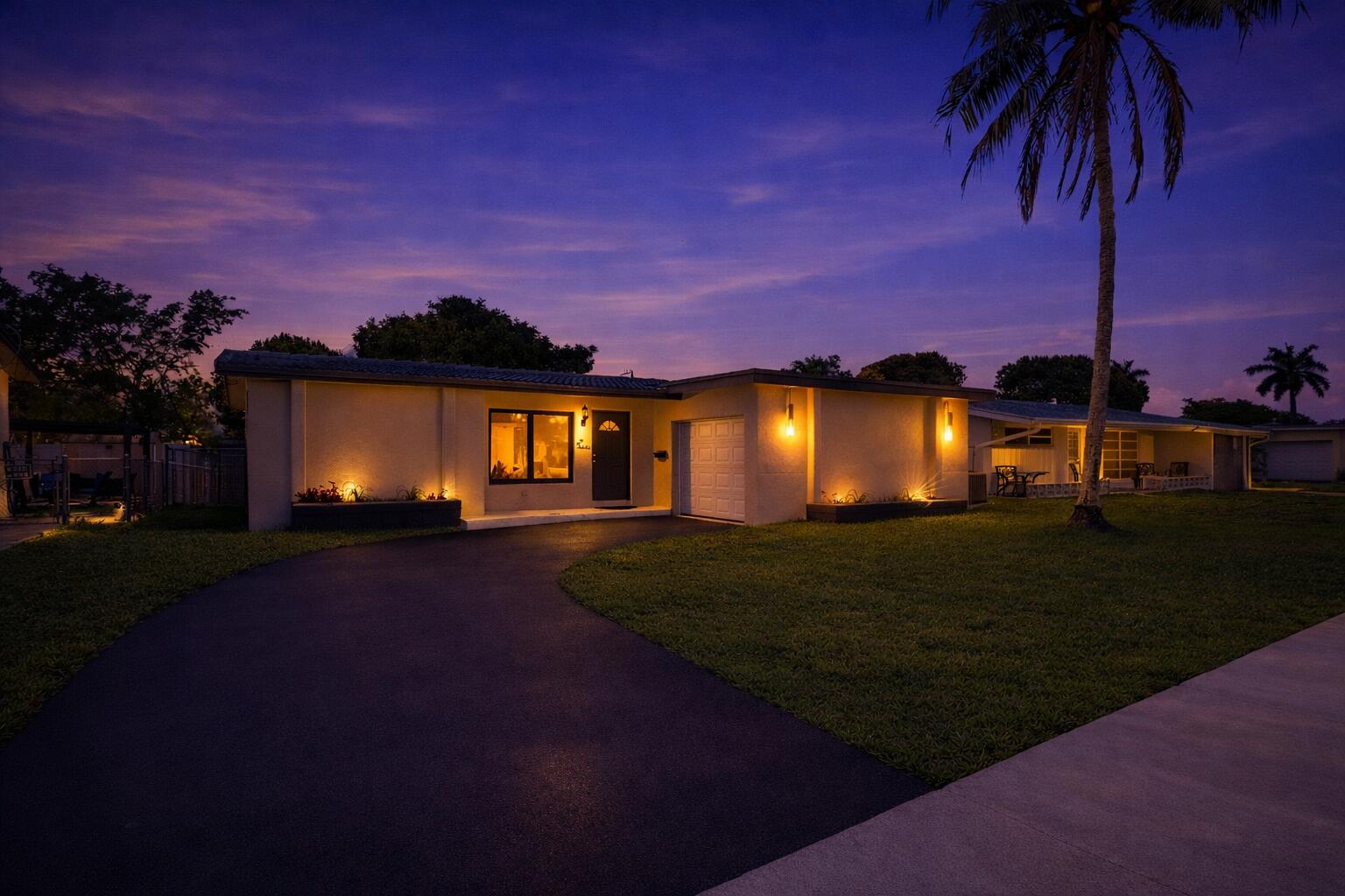 2141 NW 73rd Avenue