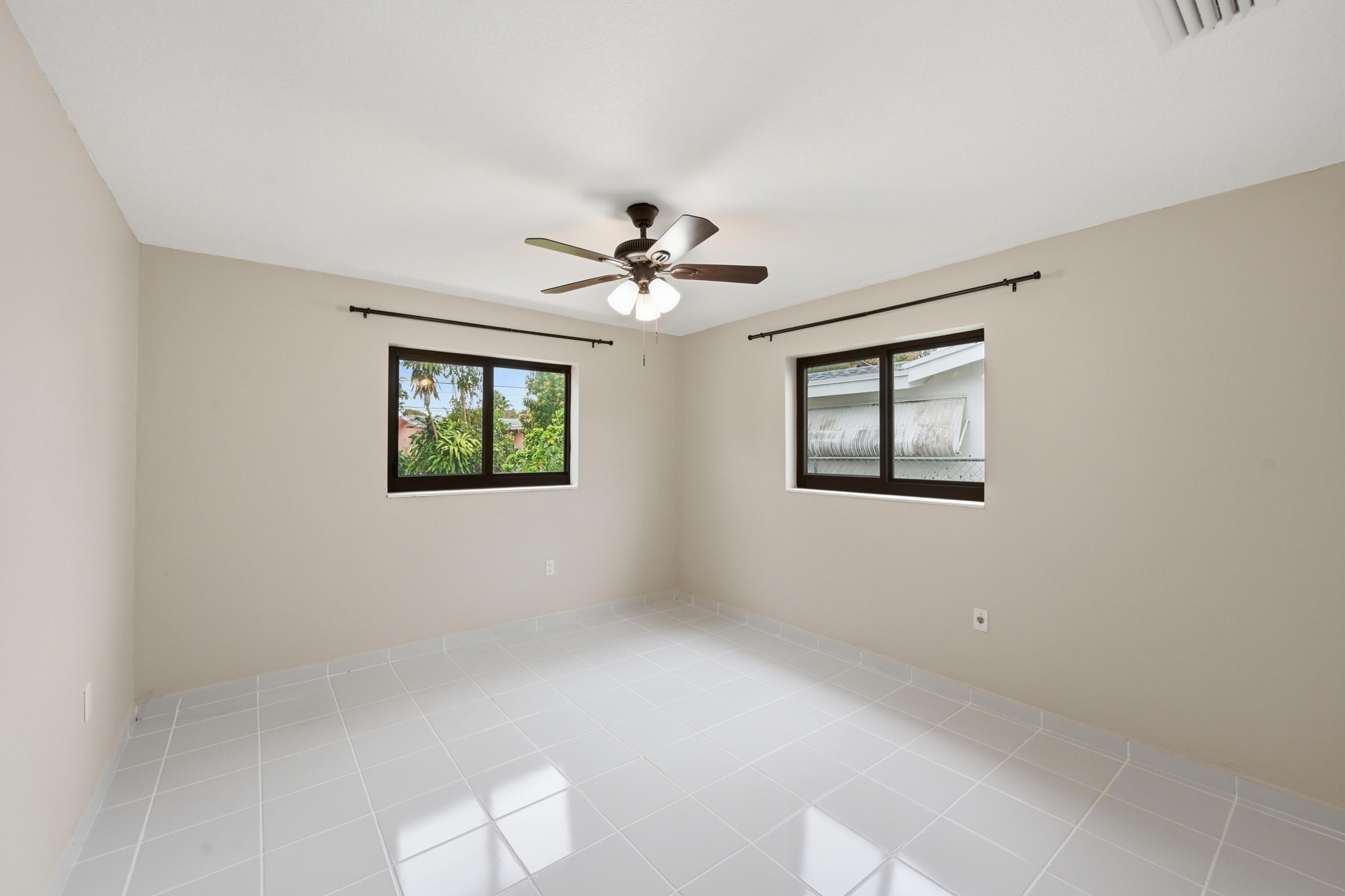 2141 NW 73rd Avenue