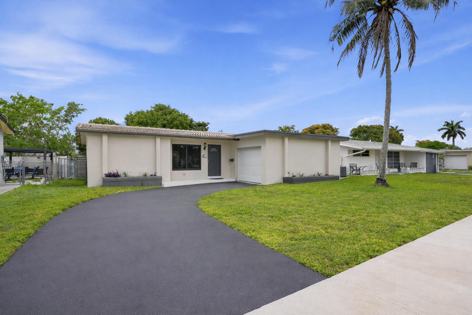 2141 NW 73rd Avenue