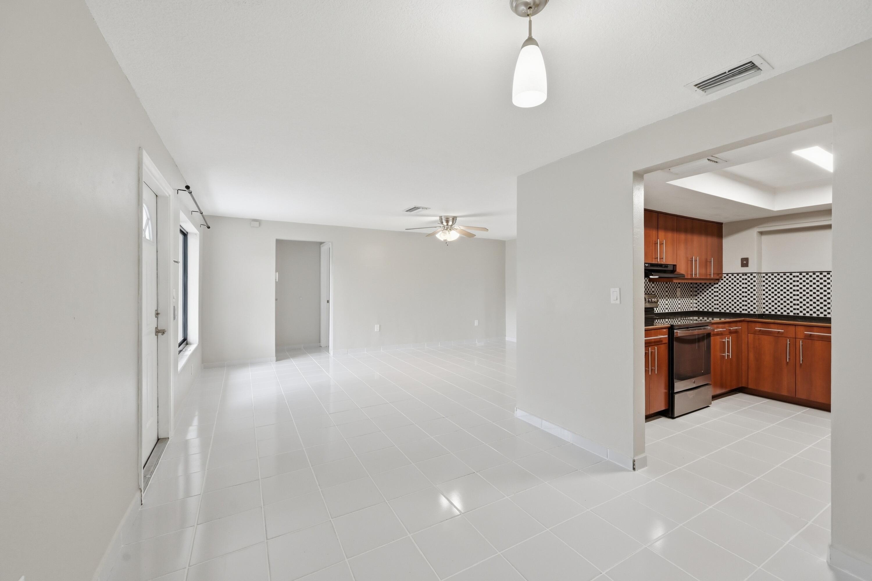 2141 NW 73rd Avenue