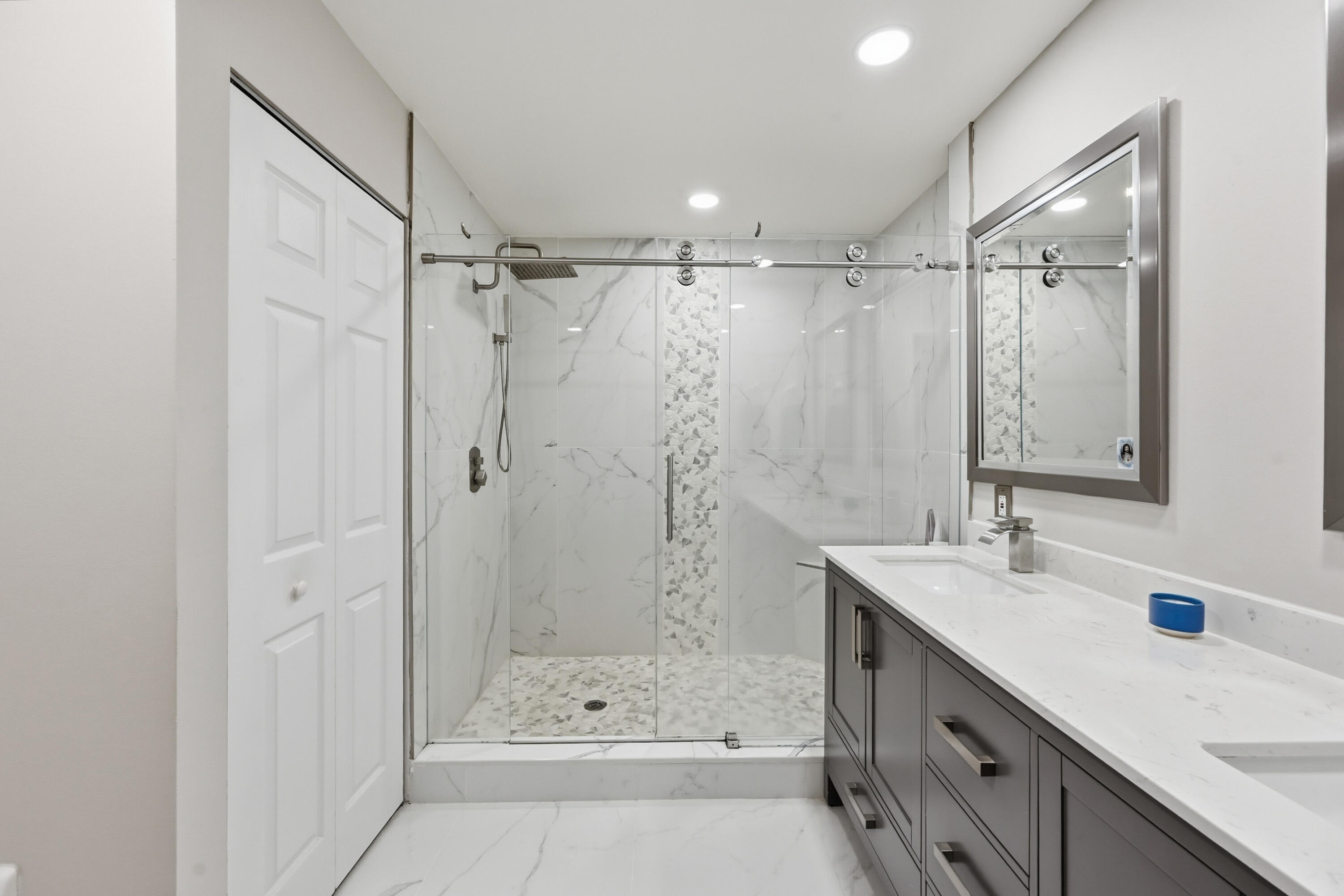 4115 Carriage Drive P2