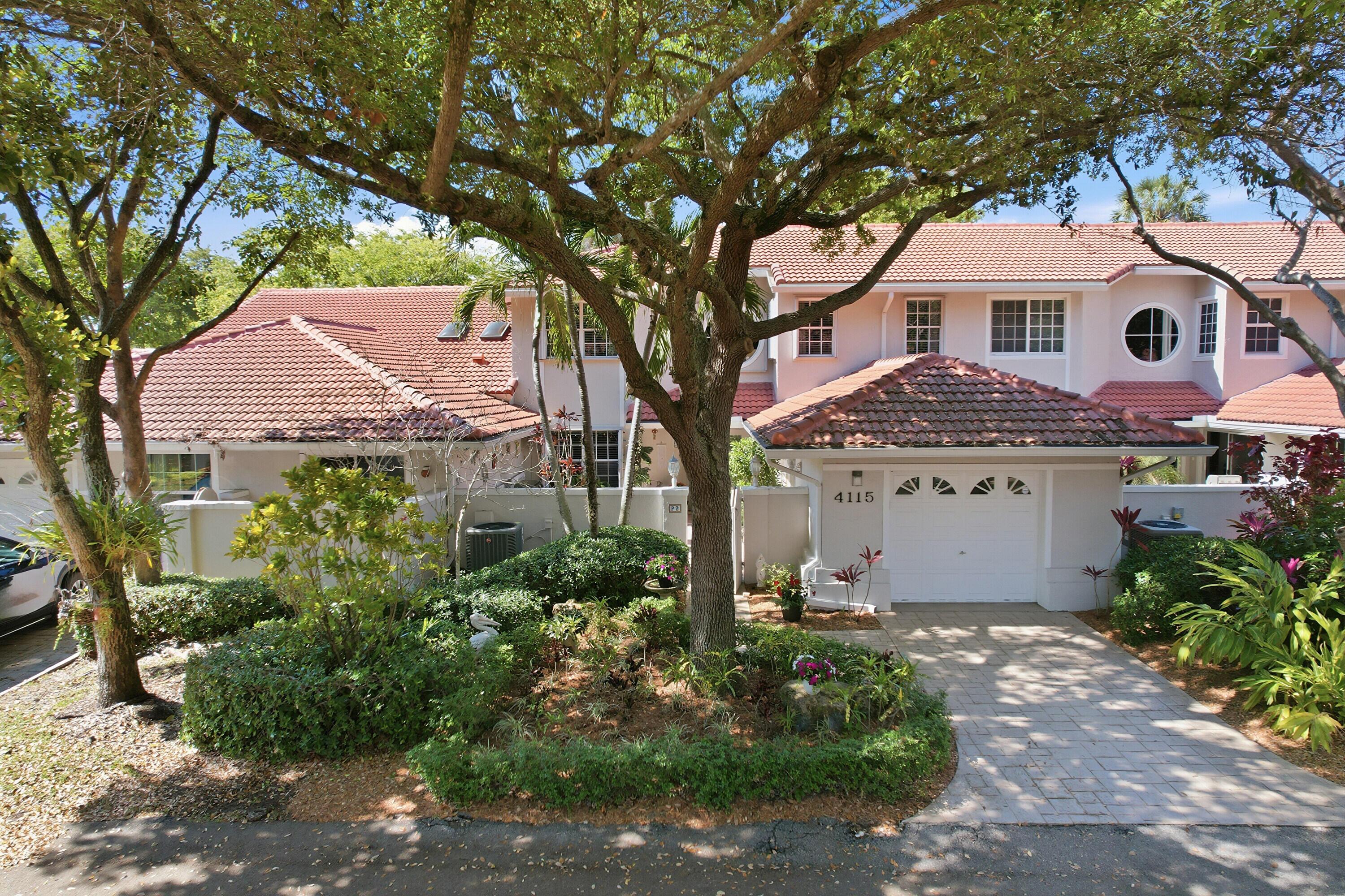 4115 Carriage Drive P2